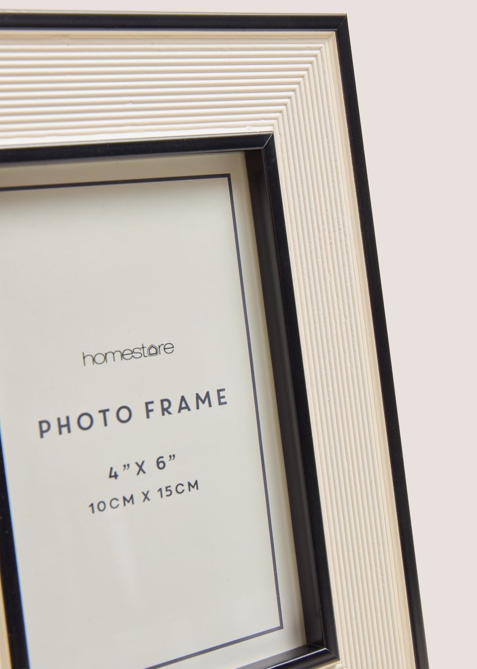 Cream & Black Ribbed Frame (6cmx4cm)